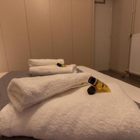 Luxury Apartment 10' From The Center! Athen Eksteriør billede