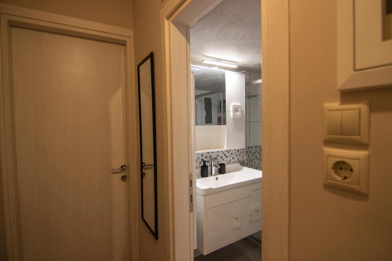 Luxury Apartment 10' From The Center! Athen Eksteriør billede